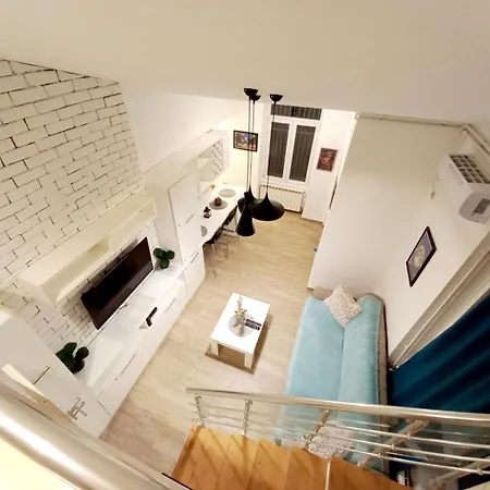 Alex 3 Apartment