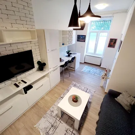 Alex 3 * ベオグラード